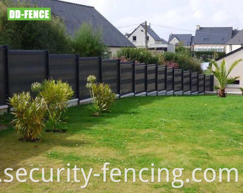 Privacy Screen Fence with PVC Slat